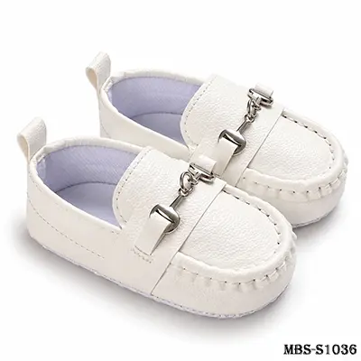 Baby Boy Soft Sole Loafers – Stylish Moccasin First Walker Shoes for Newborns & Toddlers (13cm) – White